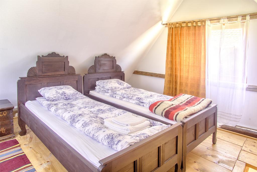 Dominic Boutique - Gardener'S Cottage Miklóstelke Kültér fotó